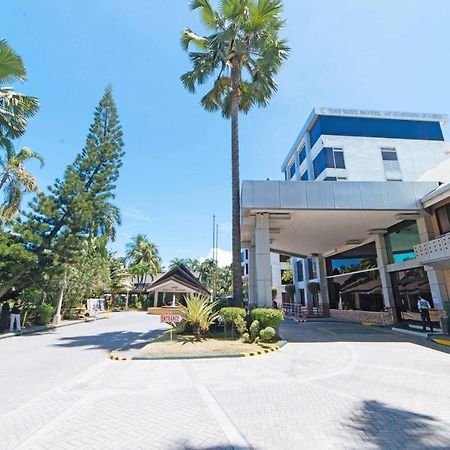 Reddoorz Premium @ The Ritz Garden Oases Otel Davao City Dış mekan fotoğraf