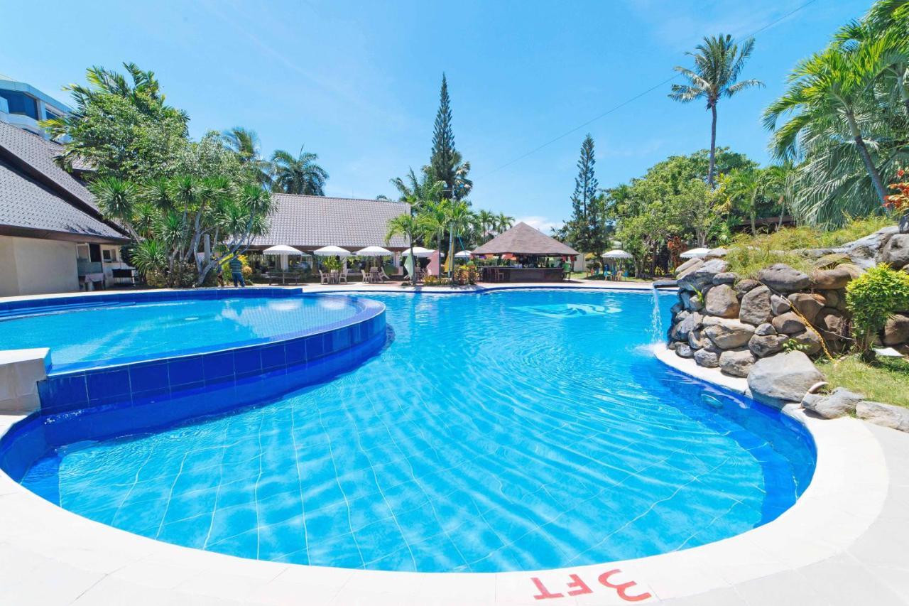 Reddoorz Premium @ The Ritz Garden Oases Otel Davao City Dış mekan fotoğraf