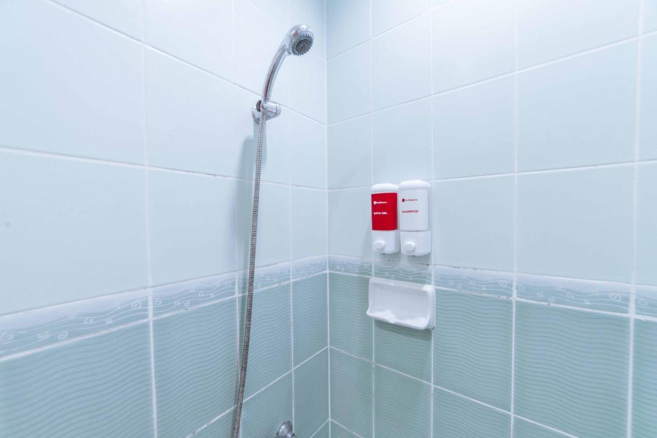 Reddoorz Premium @ The Ritz Garden Oases Otel Davao City Dış mekan fotoğraf