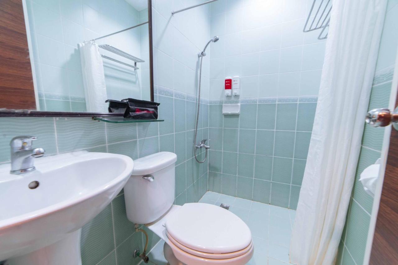 Reddoorz Premium @ The Ritz Garden Oases Otel Davao City Dış mekan fotoğraf