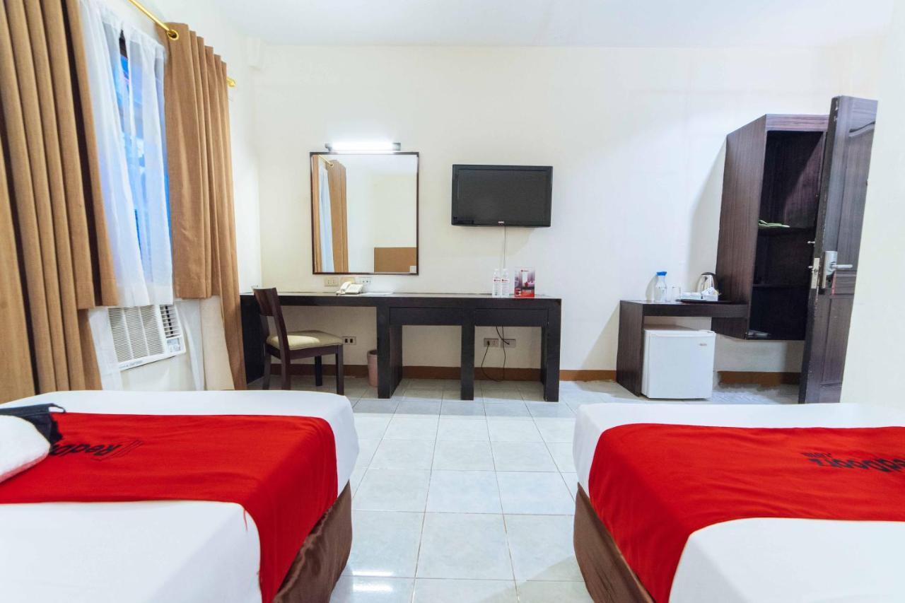 Reddoorz Premium @ The Ritz Garden Oases Otel Davao City Dış mekan fotoğraf