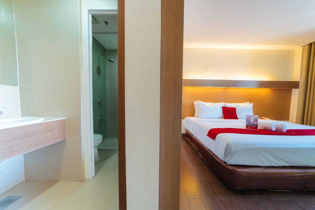 Reddoorz Premium @ The Ritz Garden Oases Otel Davao City Dış mekan fotoğraf