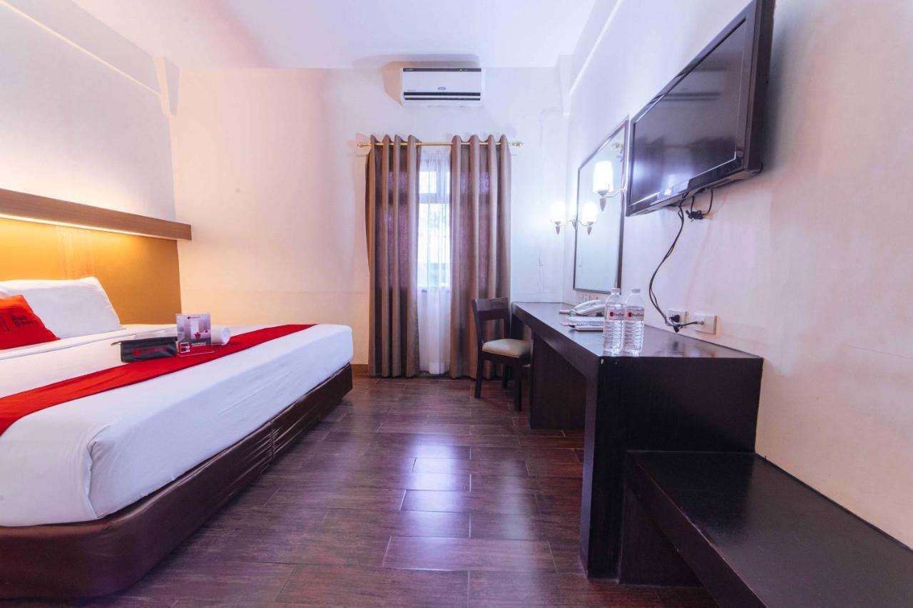 Reddoorz Premium @ The Ritz Garden Oases Otel Davao City Dış mekan fotoğraf